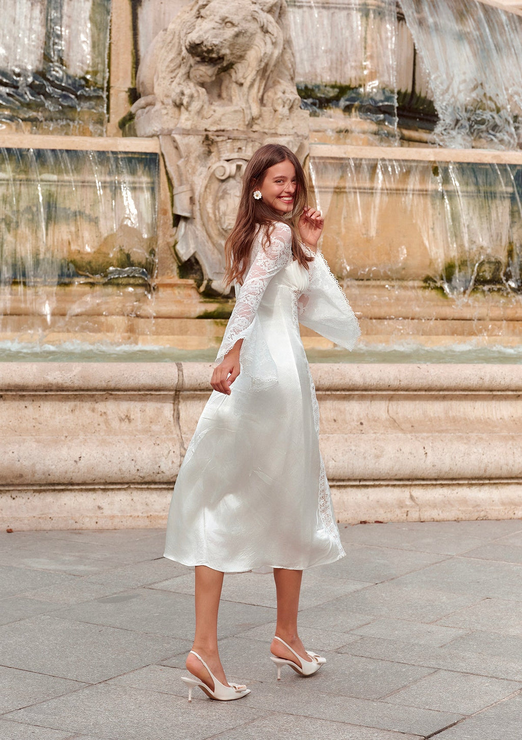 Moonlight Hera Dress